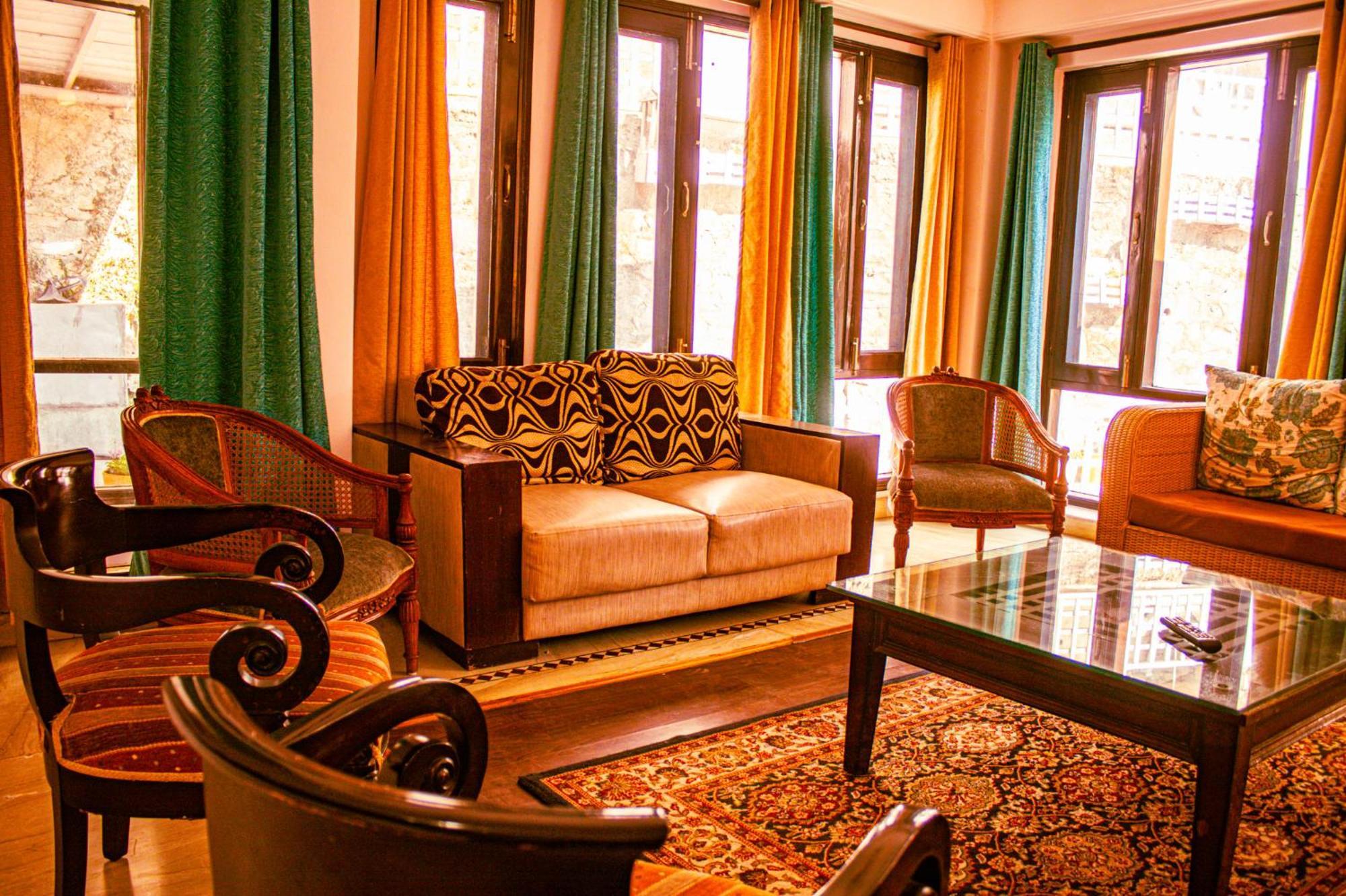Whispering Pines Shimla Exterior photo